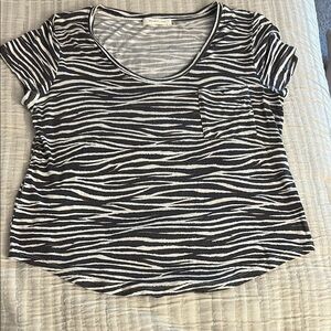 Mustard Seed Black and White Graphic Short Sleeve Tee